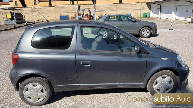 TOYOTA Yaris usata, con Airbag laterali