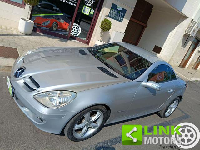 MERCEDES-BENZ SLK 200 usata, con Specchietti laterali elettrici