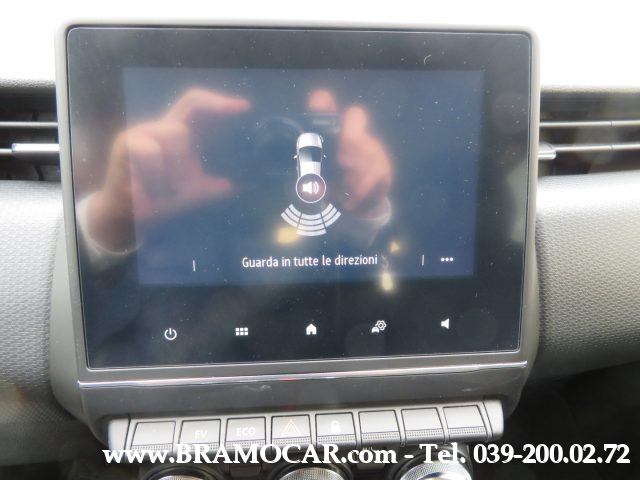 RENAULT Clio usata, con USB