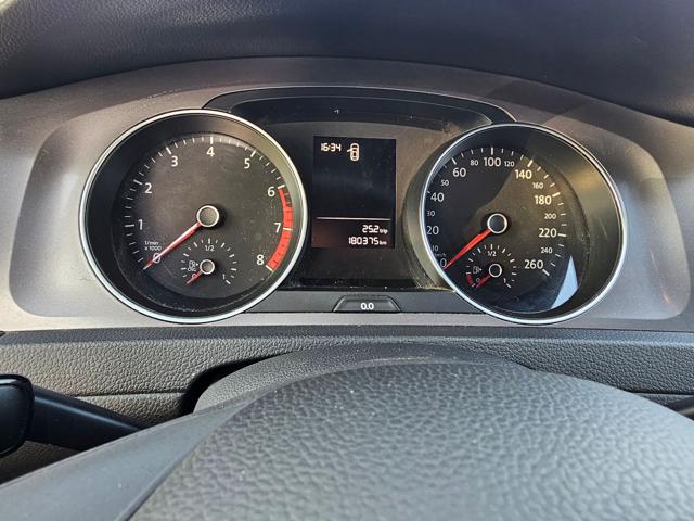 VOLKSWAGEN Golf usata, con Controllo trazione