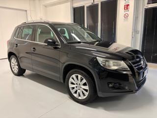 VOLKSWAGEN Tiguan usata, con Airbag laterali