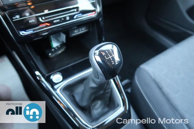VOLKSWAGEN T-Cross usata 11