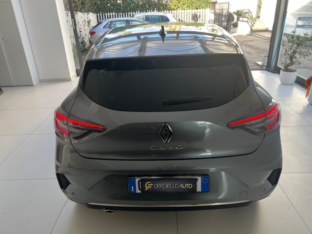 RENAULT Clio usata, con Boardcomputer