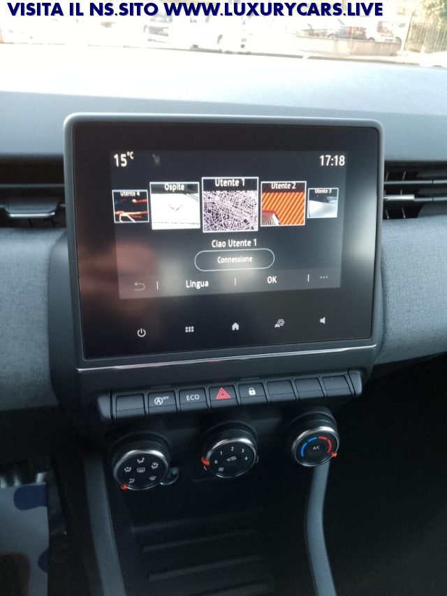 RENAULT Clio usata, con Touch screen