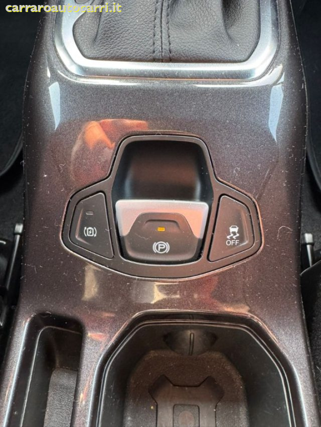 JEEP Renegade usata, con USB