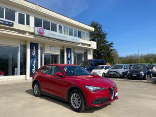 ALFA ROMEO Stelvio usata, con Specchietti laterali elettrici