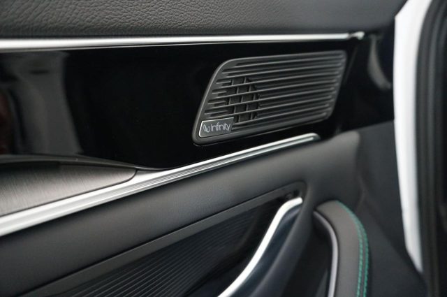 BYD Seal usata, con Sedile posteriore sdoppiato