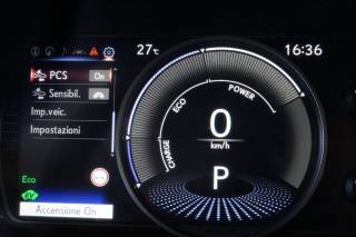 LEXUS UX 250h usata, con Vivavoce