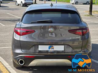 ALFA ROMEO Stelvio usata, con Autoradio
