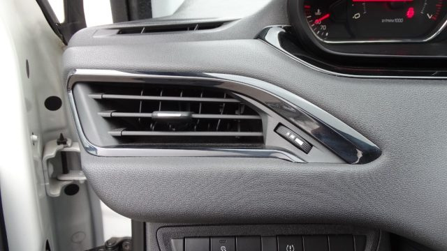 PEUGEOT 208 usata 88