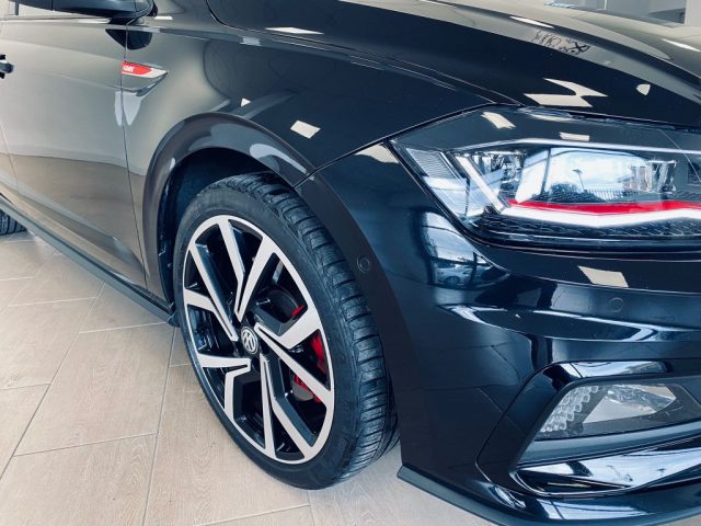 VOLKSWAGEN Polo usata, con Autoradio