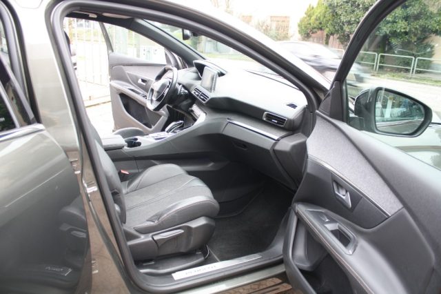 PEUGEOT 3008 usata, con Tettuccio apribile