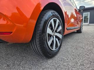 RENAULT Clio usata, con Autoradio digitale