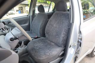 TOYOTA Yaris usata, con Autoradio