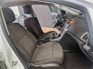 OPEL Astra usata, con Servosterzo