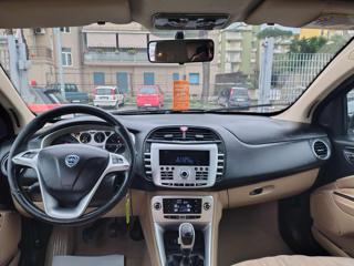 LANCIA Delta usata, con Autoradio