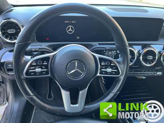 MERCEDES-BENZ A 180 usata, con Touch screen
