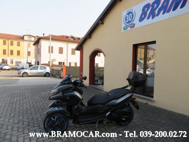 YAMAHA Tricity 300 usata 7