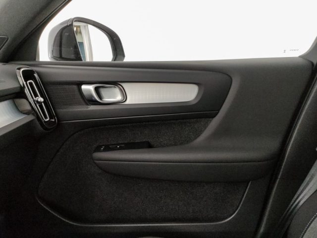 VOLVO XC40 usata, con Vetri oscurati