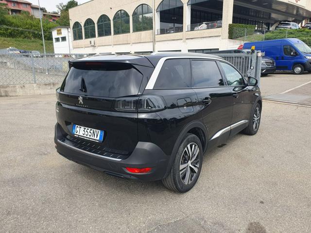 PEUGEOT 5008 usata, con Boardcomputer