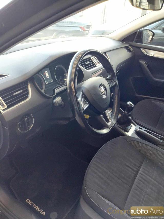 SKODA Octavia usata, con Sedile posteriore sdoppiato