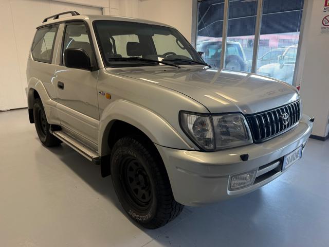 TOYOTA Land Cruiser usata, con Alzacristalli elettrici