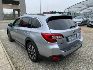 SUBARU OUTBACK usata, con Boardcomputer