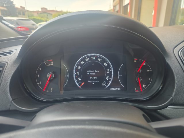 OPEL Insignia usata, con Isofix