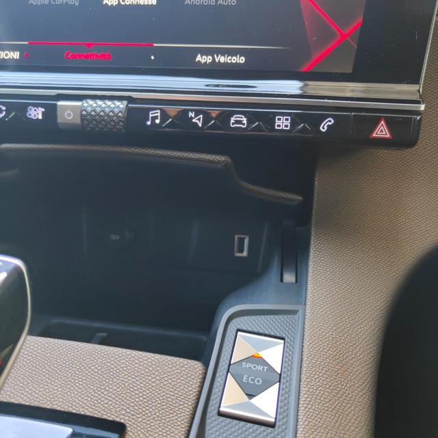 DS AUTOMOBILES DS 7 Crossback usata, con Bracciolo