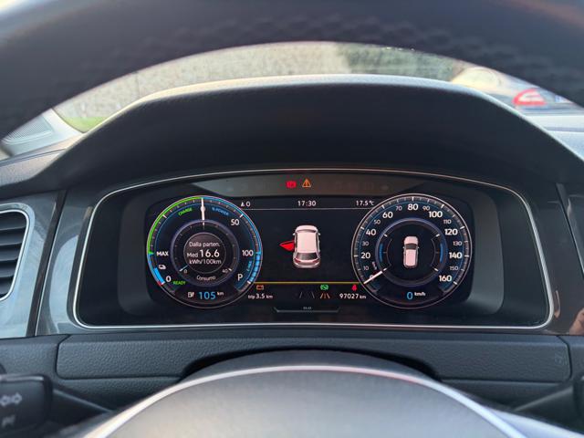 VOLKSWAGEN e-Golf usata, con Park Distance Control