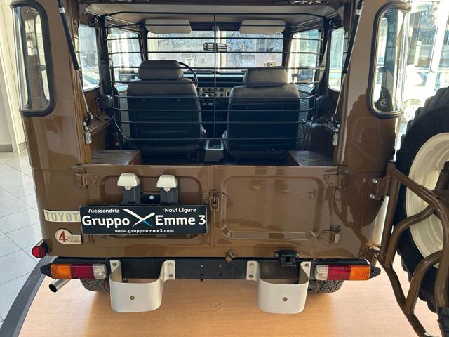 TOYOTA Land Cruiser usata 7