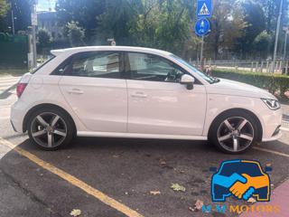 AUDI A1 usata, con Autoradio