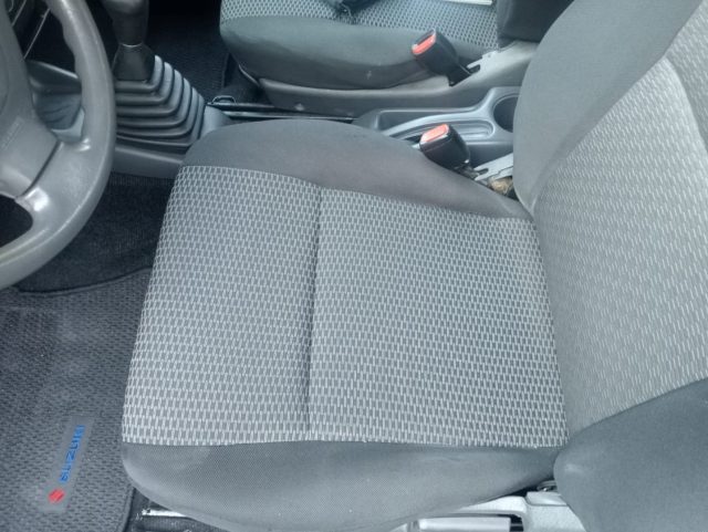 SUZUKI Jimny usata, con Trazione integrale