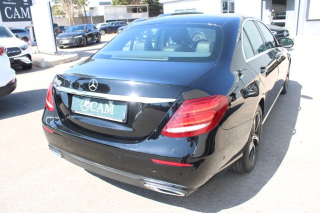 MERCEDES-BENZ E 220 usata, con Airbag laterali