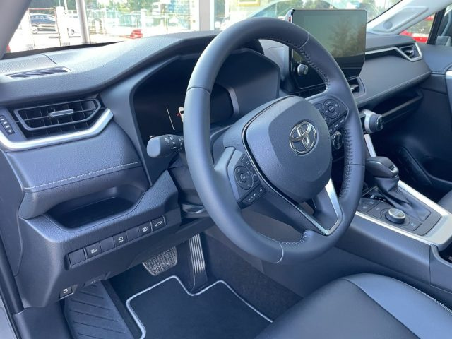 TOYOTA RAV 4 MY23 usata, con Controllo trazione
