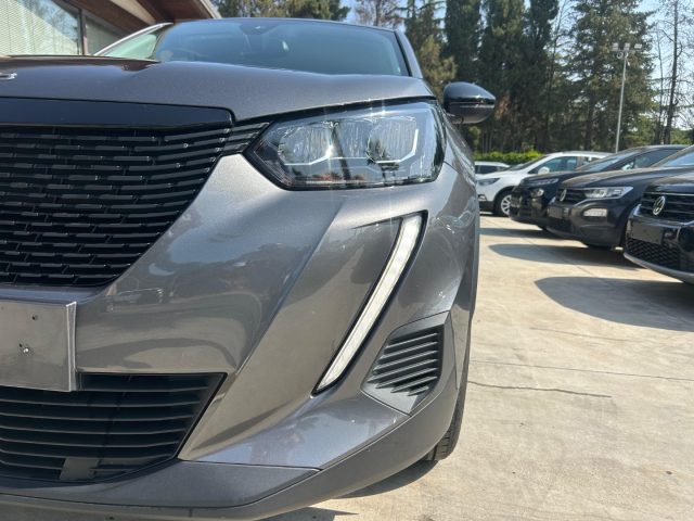 PEUGEOT 2008 usata, con Airbag