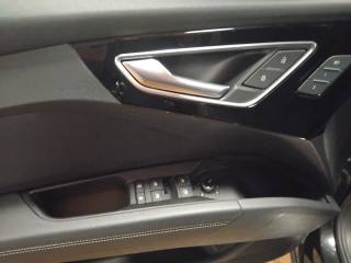 AUDI Q4 e-tron usata, con Sensori di parcheggio posteriori