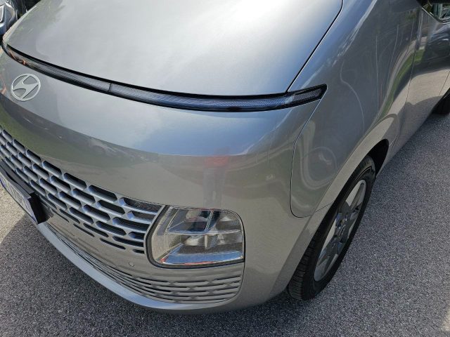 HYUNDAI Staria usata, con Cruise Control