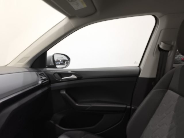 VOLKSWAGEN T-Cross usata, con USB