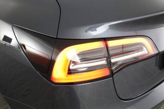 TESLA Model 3 usata 9