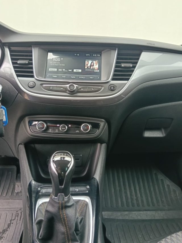 OPEL Crossland X usata, con Specchietti laterali elettrici