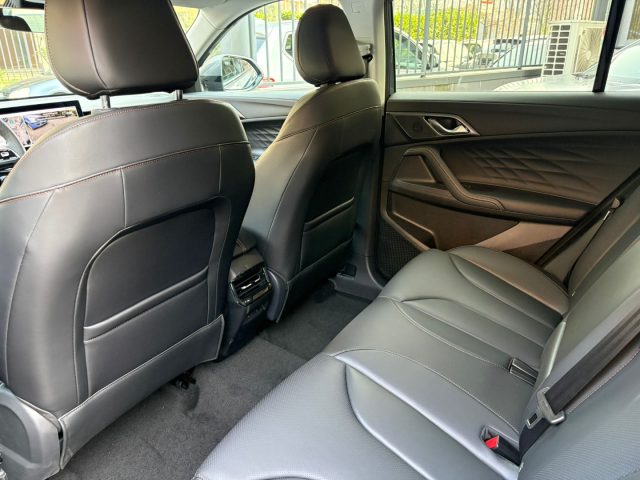 MG HS usata, con Fendinebbia