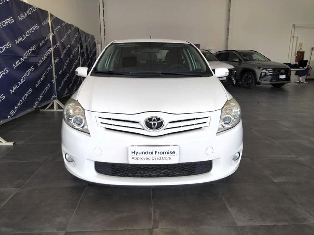 TOYOTA Auris usata, con Airbag