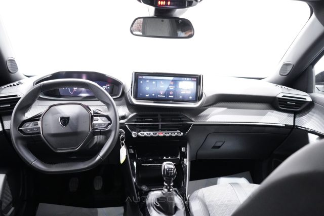 PEUGEOT 2008 usata, con Volante multifunzione