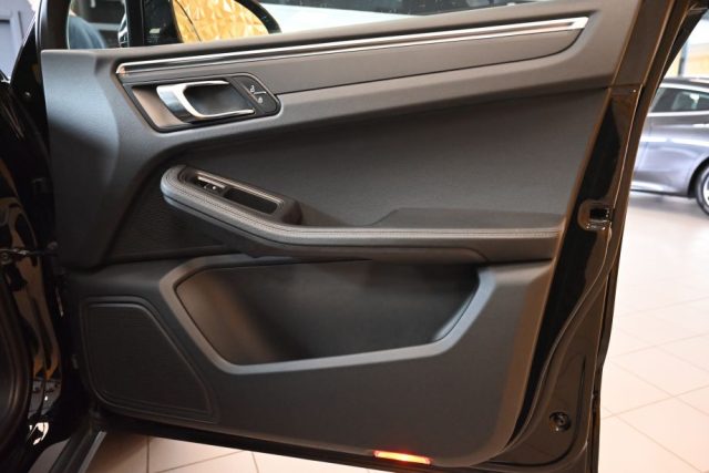 PORSCHE Macan usata 146