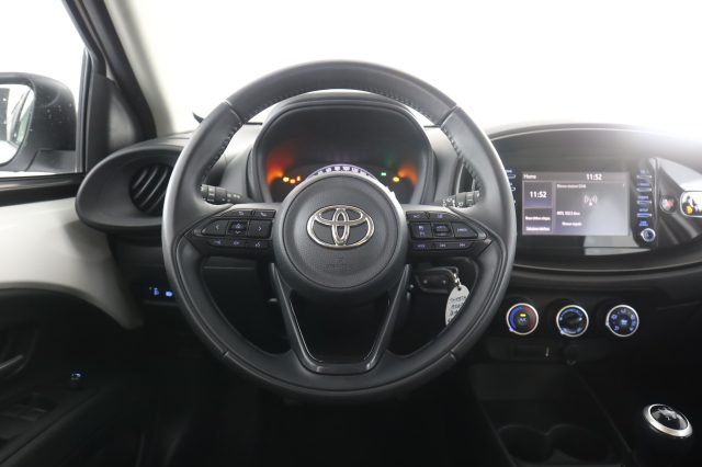 TOYOTA Aygo X usata 5