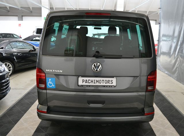 VOLKSWAGEN Multivan usata, con USB