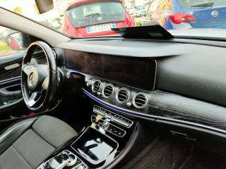 MERCEDES-BENZ E 220 usata, con Immobilizzatore elettronico