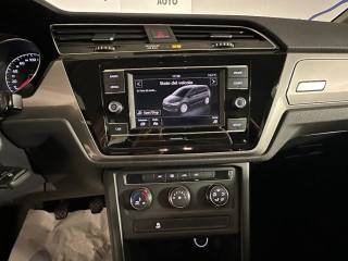 VOLKSWAGEN Touran usata, con Servosterzo