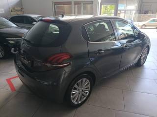 PEUGEOT 208 usata, con Airbag Passeggero